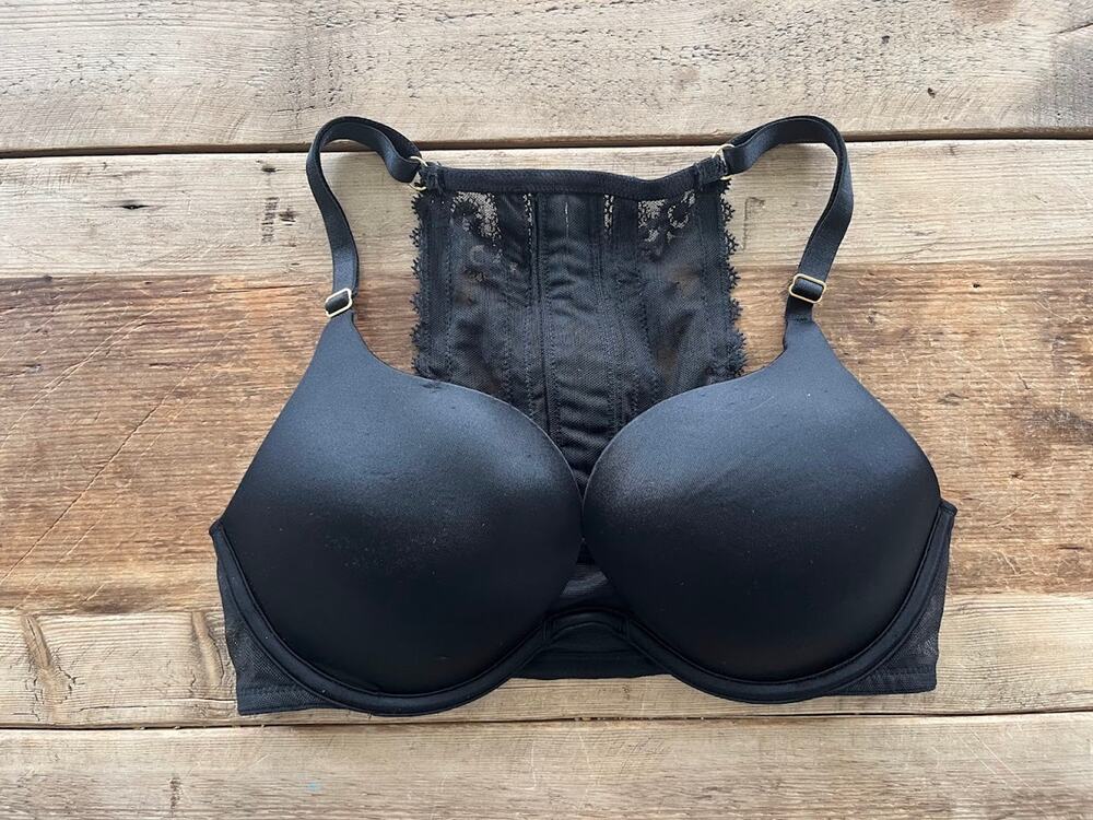 Victoria's Secret Black 32DD‎ Very Sexy Lace Back Light Lined Plunge Bra